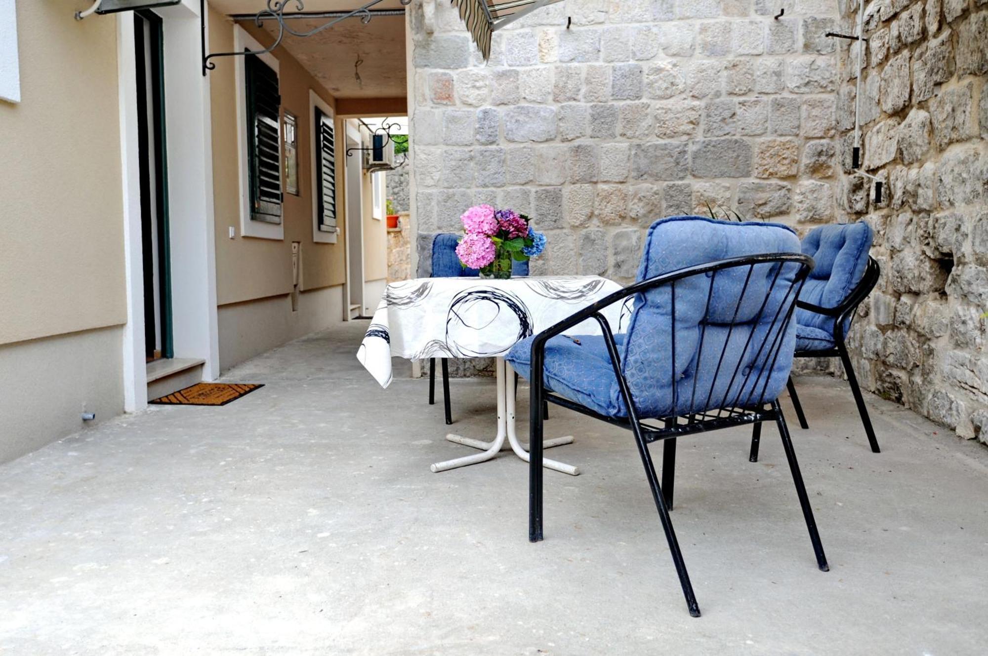 Apartments Kriva Ulica Kotor Quarto foto